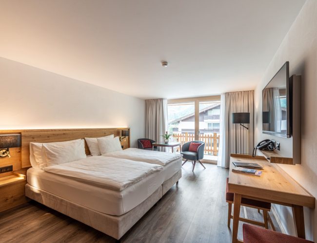 Hotel-Naco-Dreifach-Deluxe-Appartement-Schlafzimmer-scaled